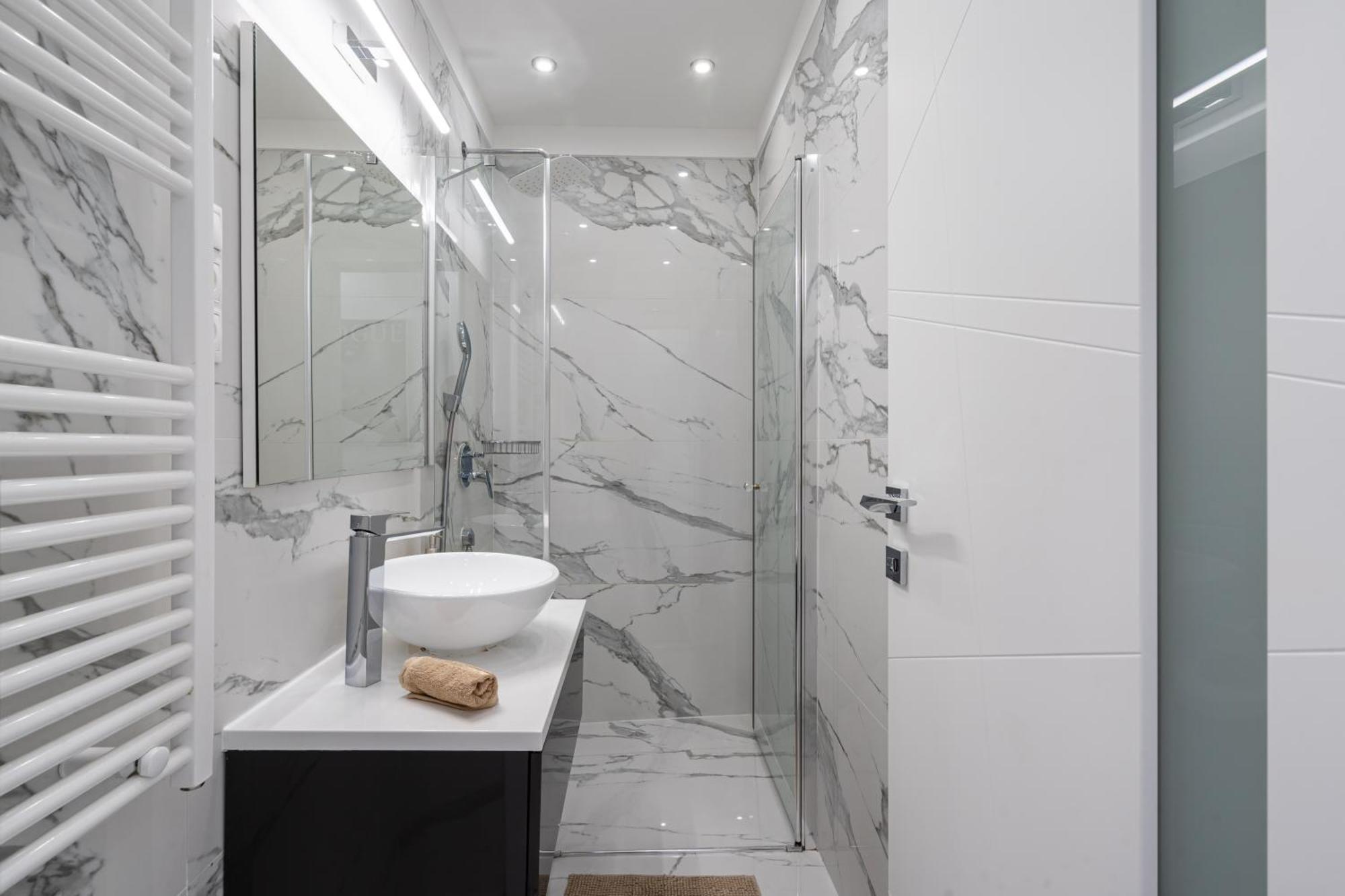 Kiraly 44 Luxury Apartment With Free Parking Budapest Eksteriør billede